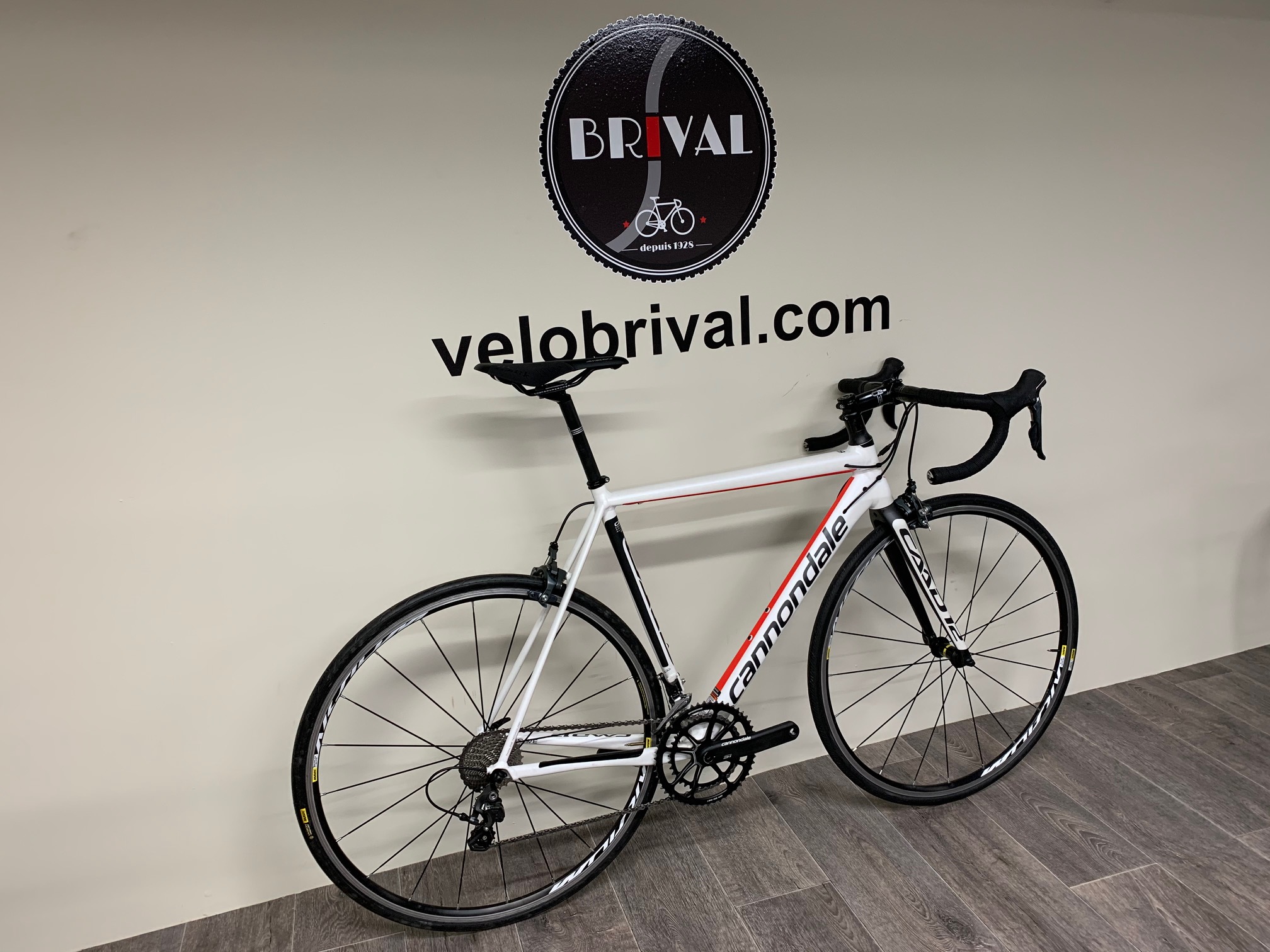 Cannondale caad12 discount ultegra 2017
