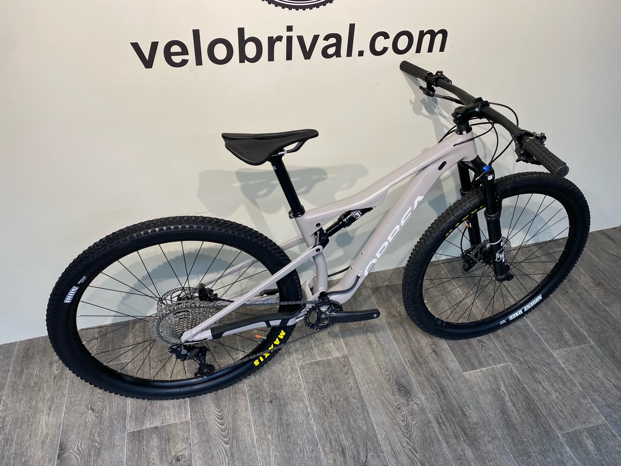 Peso orbea oiz online h30 2021