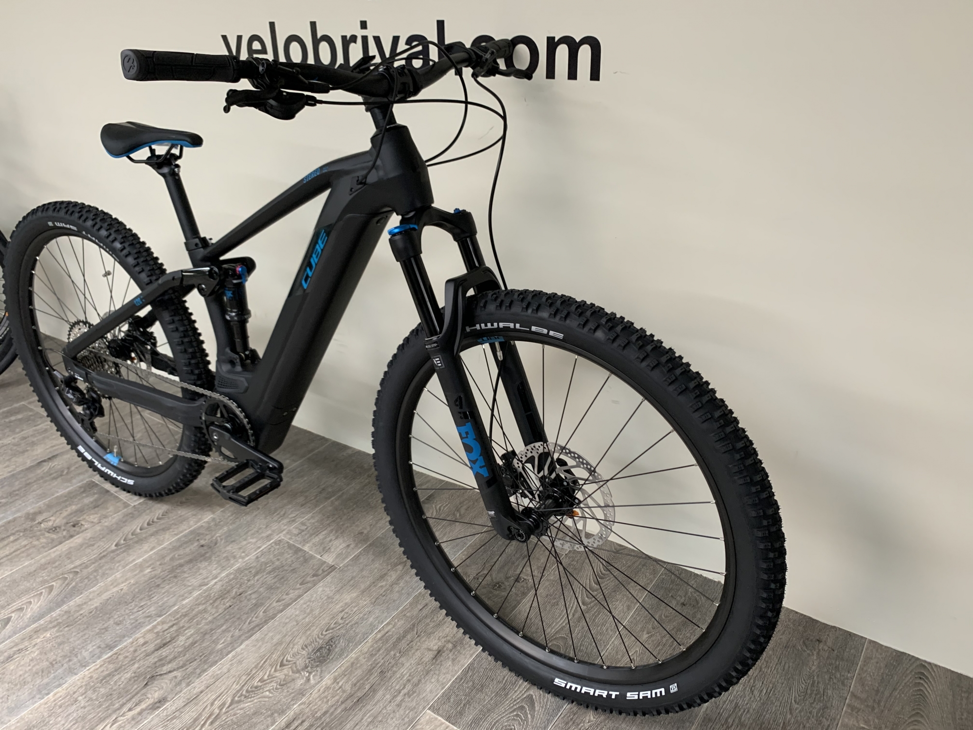 Velo electrique on sale cube 2020