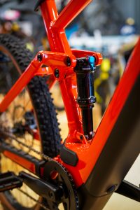 stereo hybrid 120 race 750