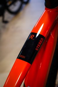 stereo hybrid 120 race 750