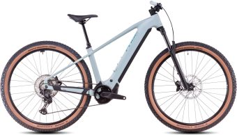 REACTION HYBRID RACE 800