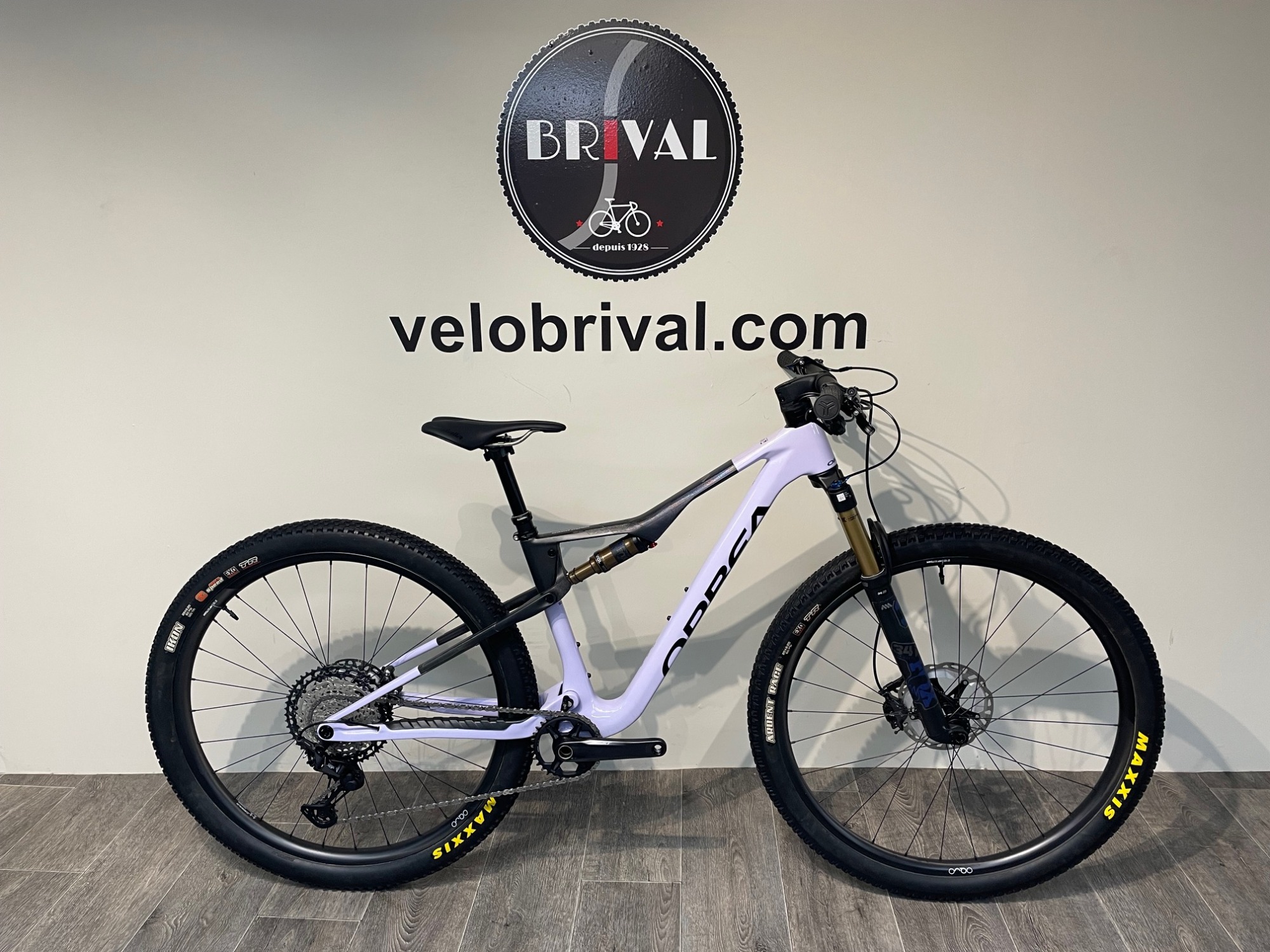 Orbea OIZ M-PRO 2024 VeloBrival