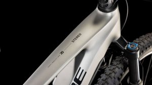 stereo hybrid one22 race 800