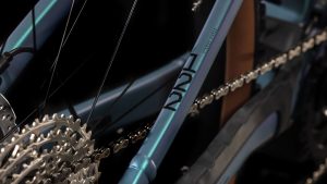 stereo hybrid one22 race 800