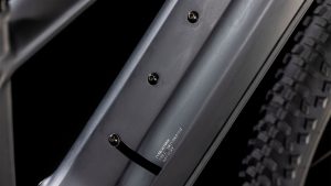 reaction hybrid race 800