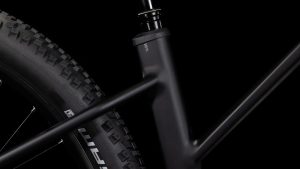 reaction hybrid race 800