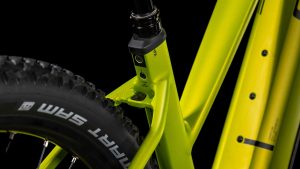reaction hybrid race 800