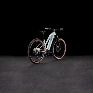 reaction hybrid race 800