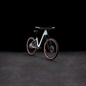 reaction hybrid race 800