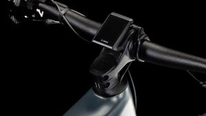 reaction hybrid slx 800