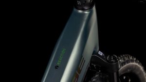 reaction hybrid slx 800