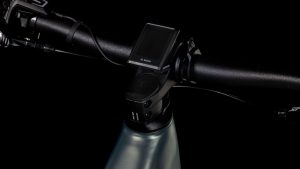reaction hybrid slx 800
