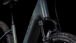 reaction hybrid slx 800