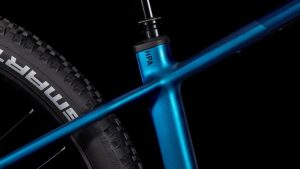 reaction hybrid slx 800