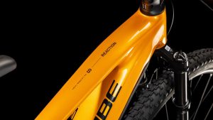 reaction hybrid slx 800