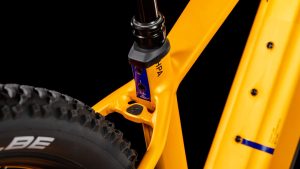 reaction hybrid slx 800