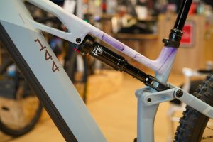 stereo hybrid one44 hpc race 800