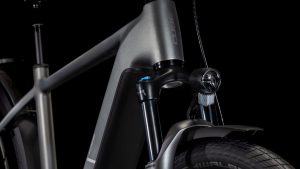 kathmandu hybrid pro 800