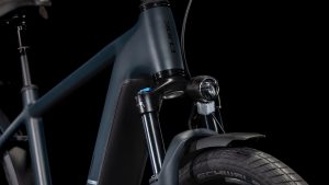 kathmandu hybrid comfort pro 800
