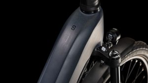 kathmandu hybrid comfort slx 800