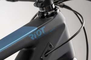 riot trail cf 150/140 full party