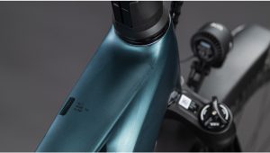 kathmandu hybrid slt 800