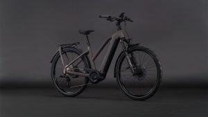 kathmandu hybrid exc 800 tr