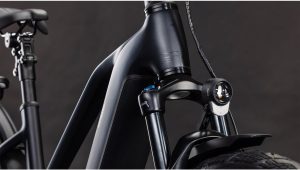 kathmandu hybrid pro 800 tr