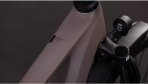 kathmandu hybrid exc 800