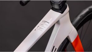 litening aero c:68x race