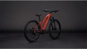 reaction hybrid race 800 tr