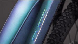 reaction hybrid race 800 tr