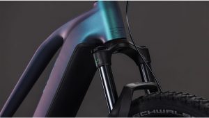 reaction hybrid race 800 tr