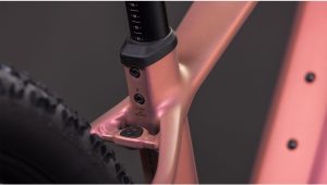 reaction hybrid slx 800