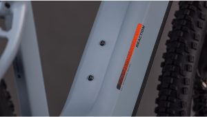 reaction hybrid race 800 ee