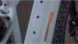 reaction hybrid race 800