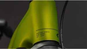 reaction hybrid race 800 tr