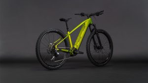 reaction hybrid race 800