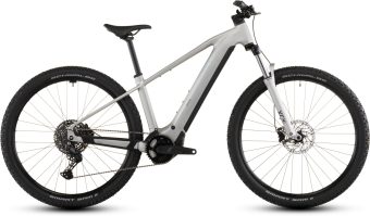 reaction hybrid one 600
