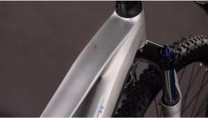 reaction hybrid one 800