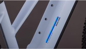 reaction hybrid slx 800 tr