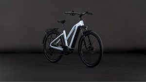touring hybrid one 600 tr