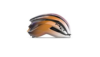 casque trenta 3k carbon uae team adq