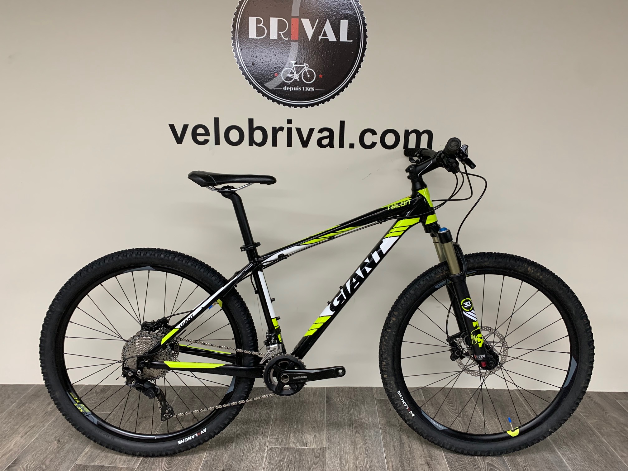 giant talon 2 ltd 2016