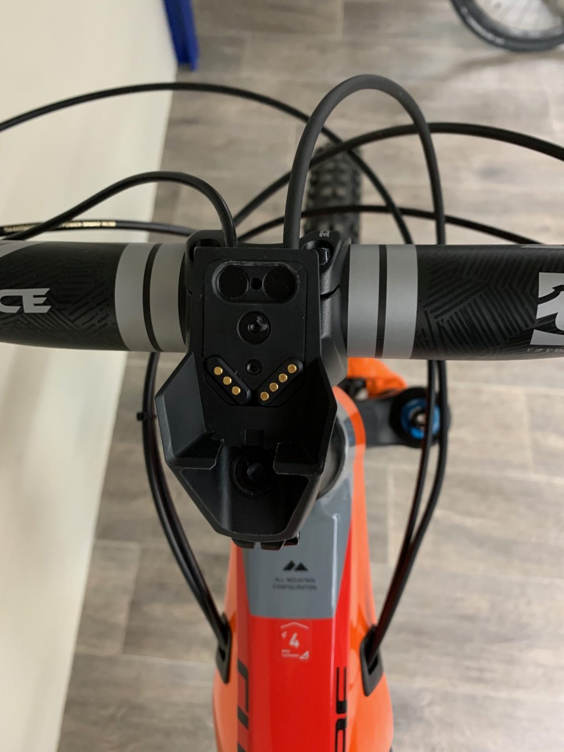 cube stereo hybrid action team 2019