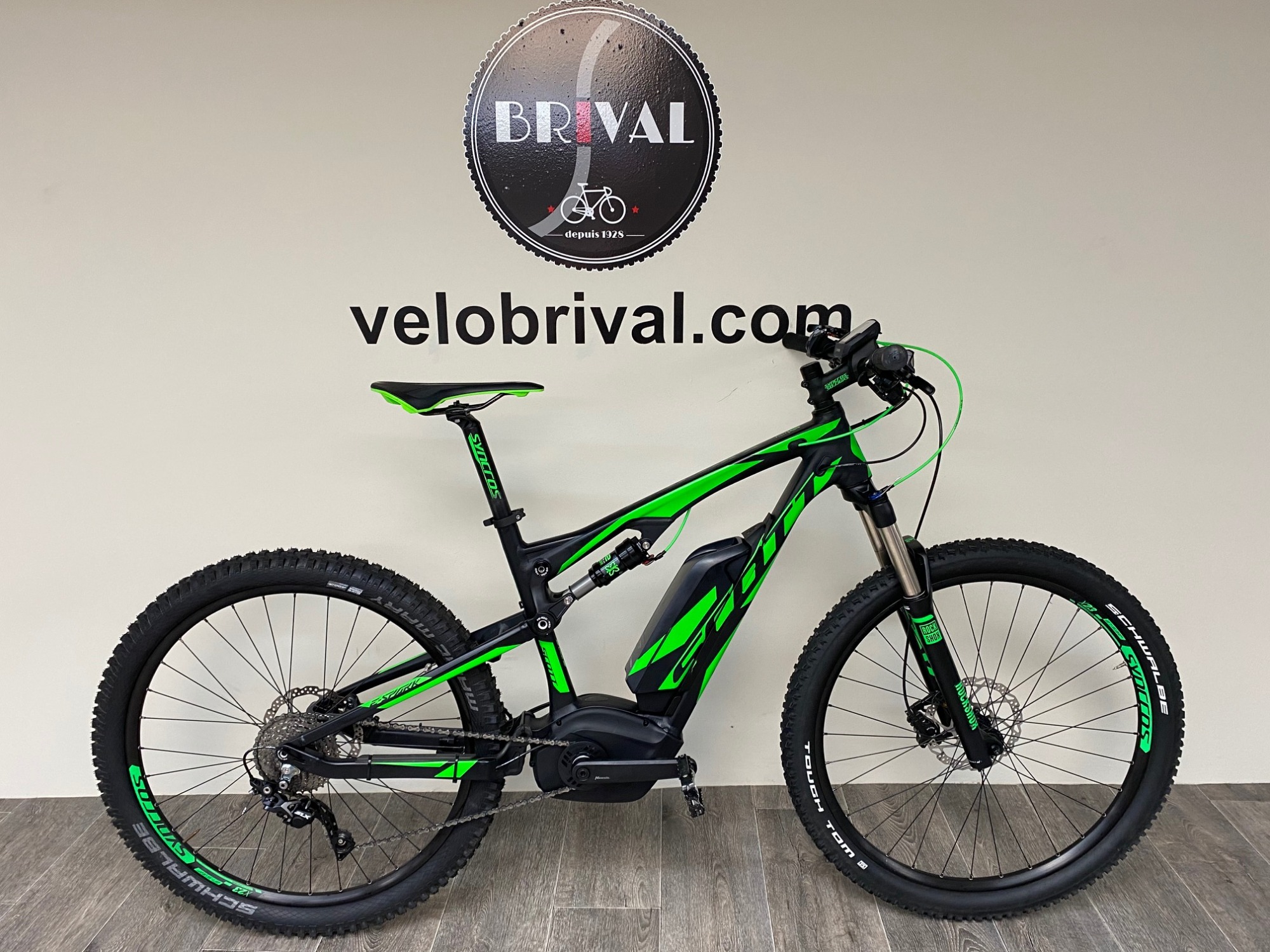 pinarello bikes dealers