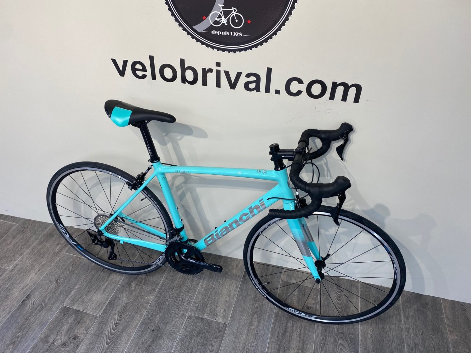 bianchi via nirone 7 105 price