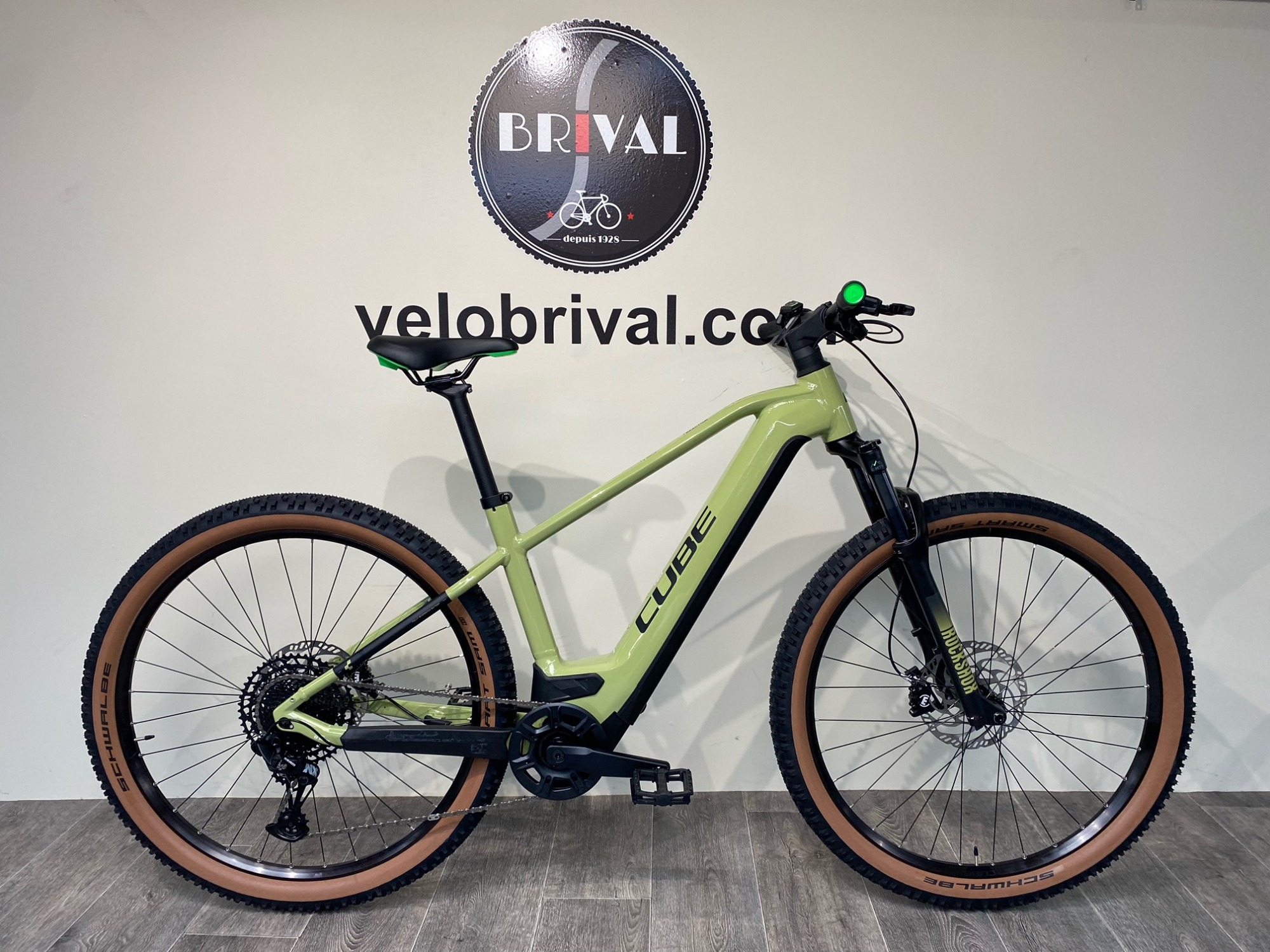 cube reaction hybrid exc