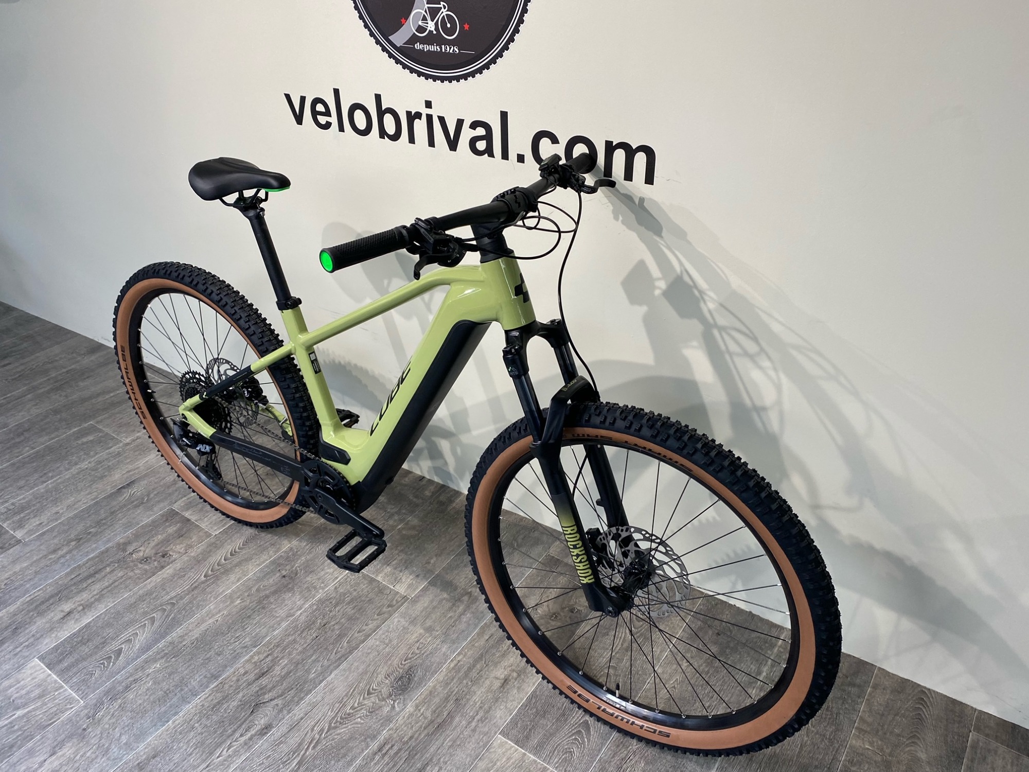 cube reaction hybrid exc